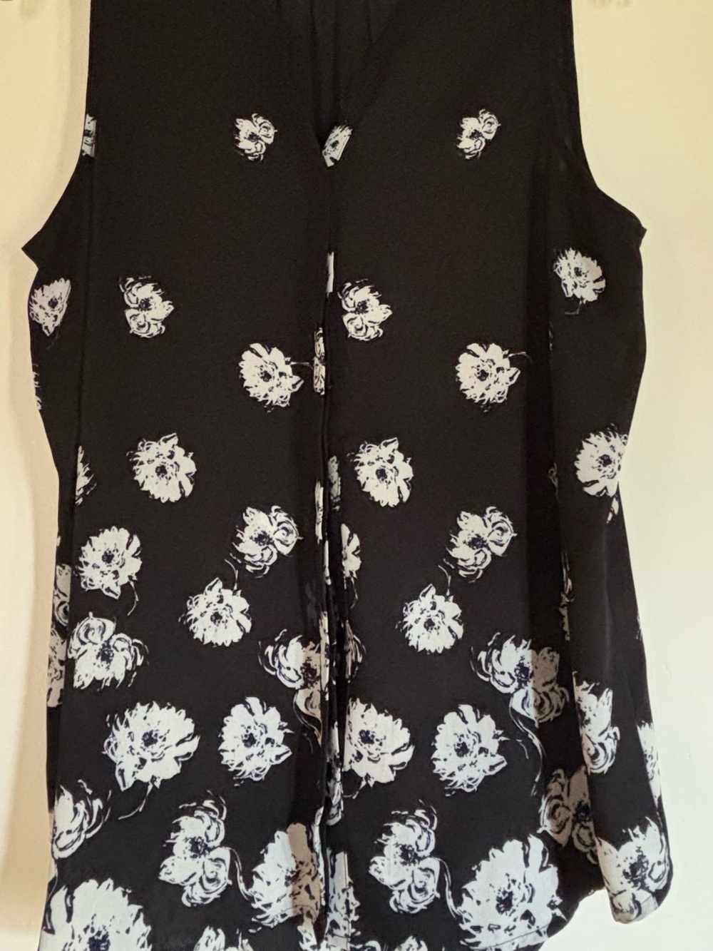 Apt. 9 Black Sleeveless Camisole with White Floral Print